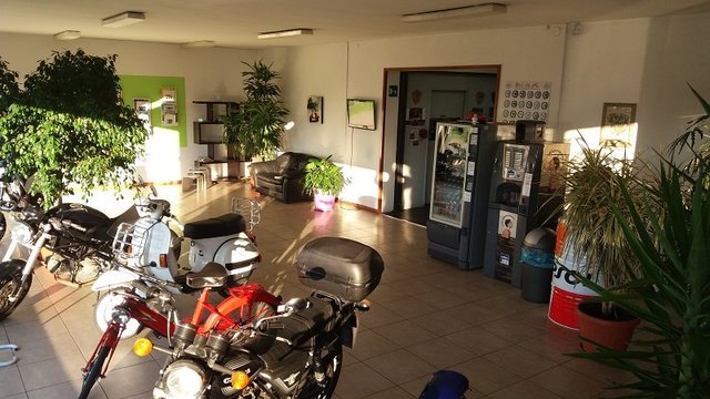 motocicli in esposizione